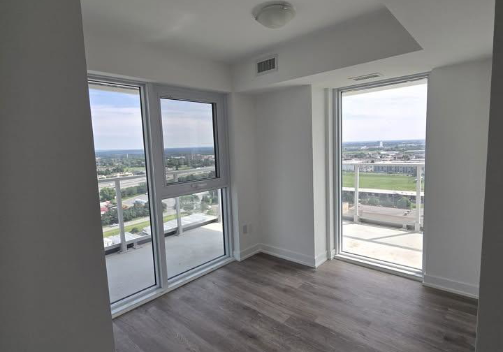 1010-sandy-beach-road-pickering-ontario-e13857304