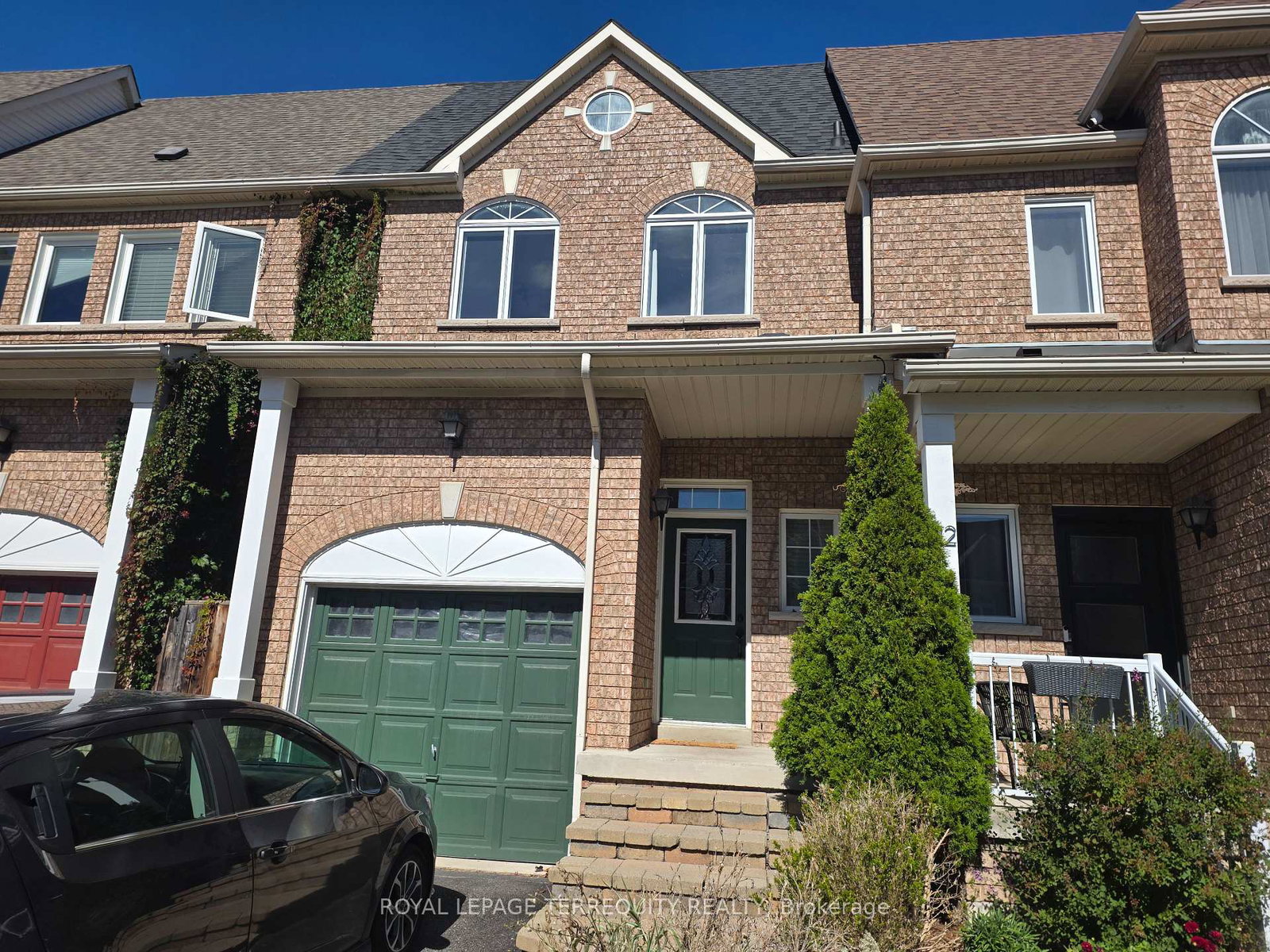 20-gateway-court-whitby-ontario-e13857562