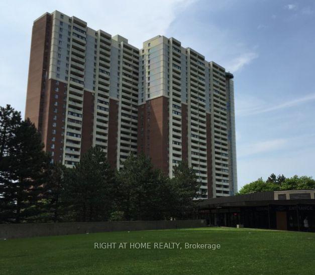 5-massey-square-toronto-east-york-ontario-e13857770