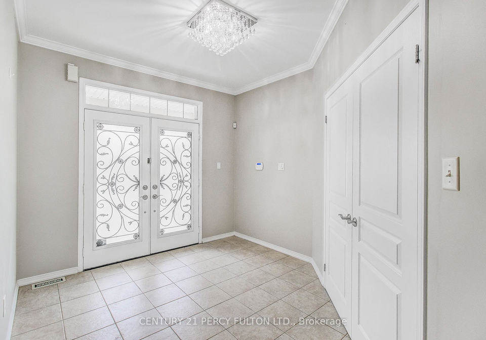 24-bellhouse-place-whitby-ontario-e13858338