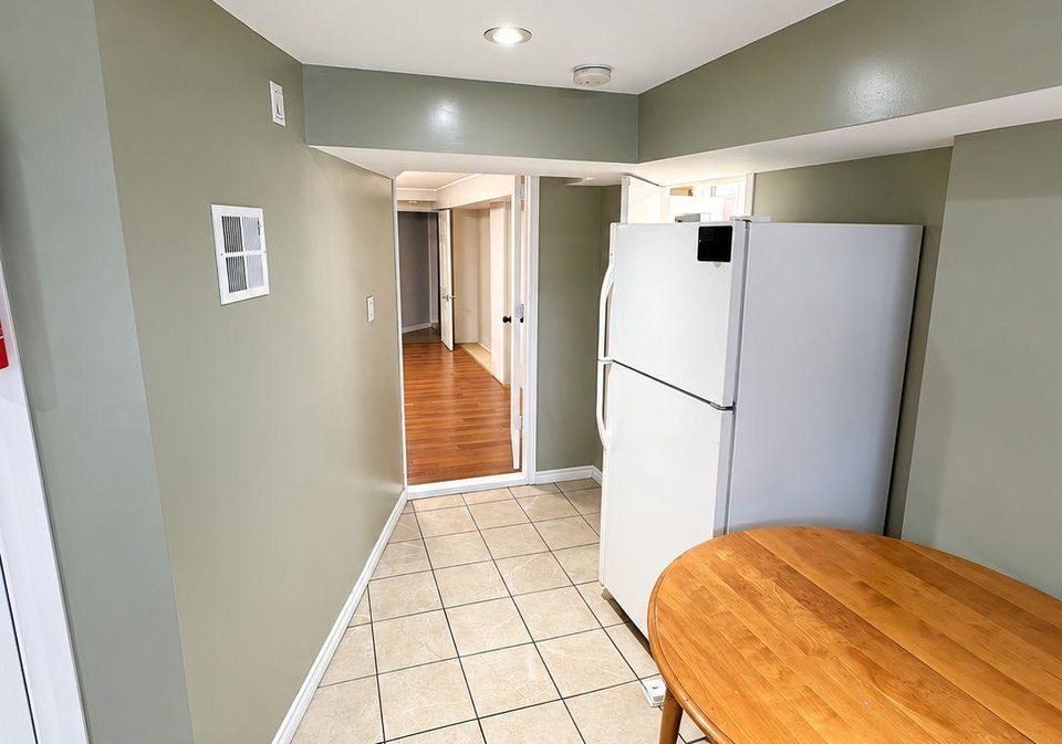 75-kootenay-crescent-toronto-scarborough-ontario-e13858654