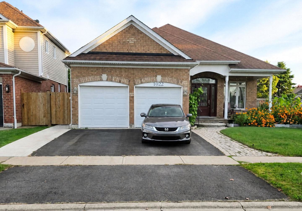1022-glenbourne-drive-oshawa-ontario-e13858724