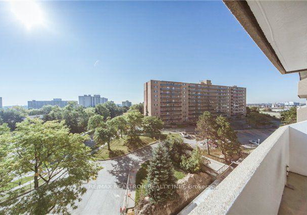 120-dundalk-drive-toronto-scarborough-ontario-e13859114