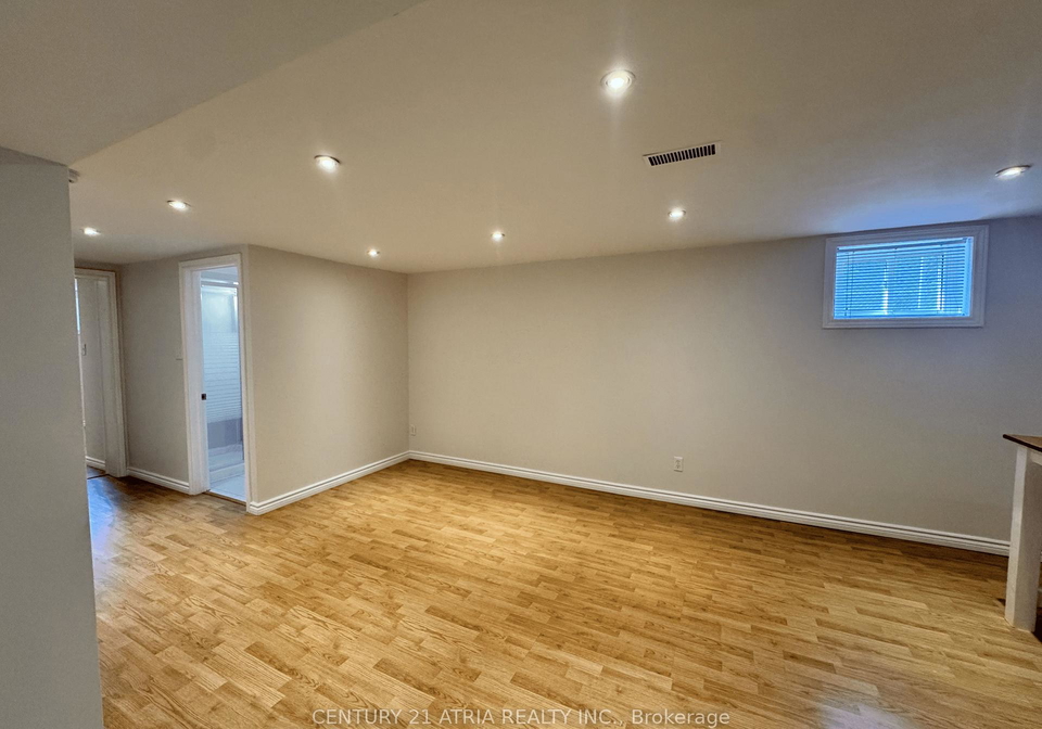 28-willowhurst-crescent-toronto-scarborough-ontario-e13859638