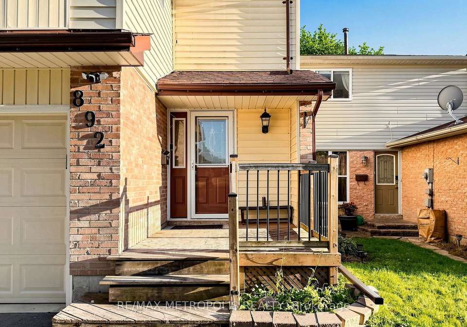 892-gentry-crescent-oshawa-ontario-e13859918