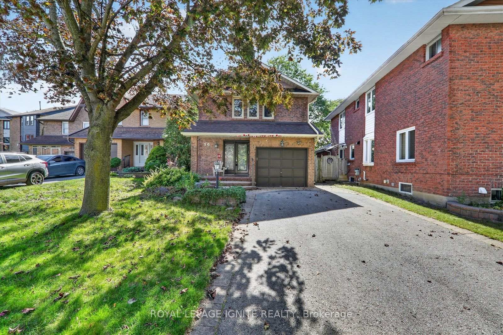 39-longfellow-court-whitby-ontario-e13860092