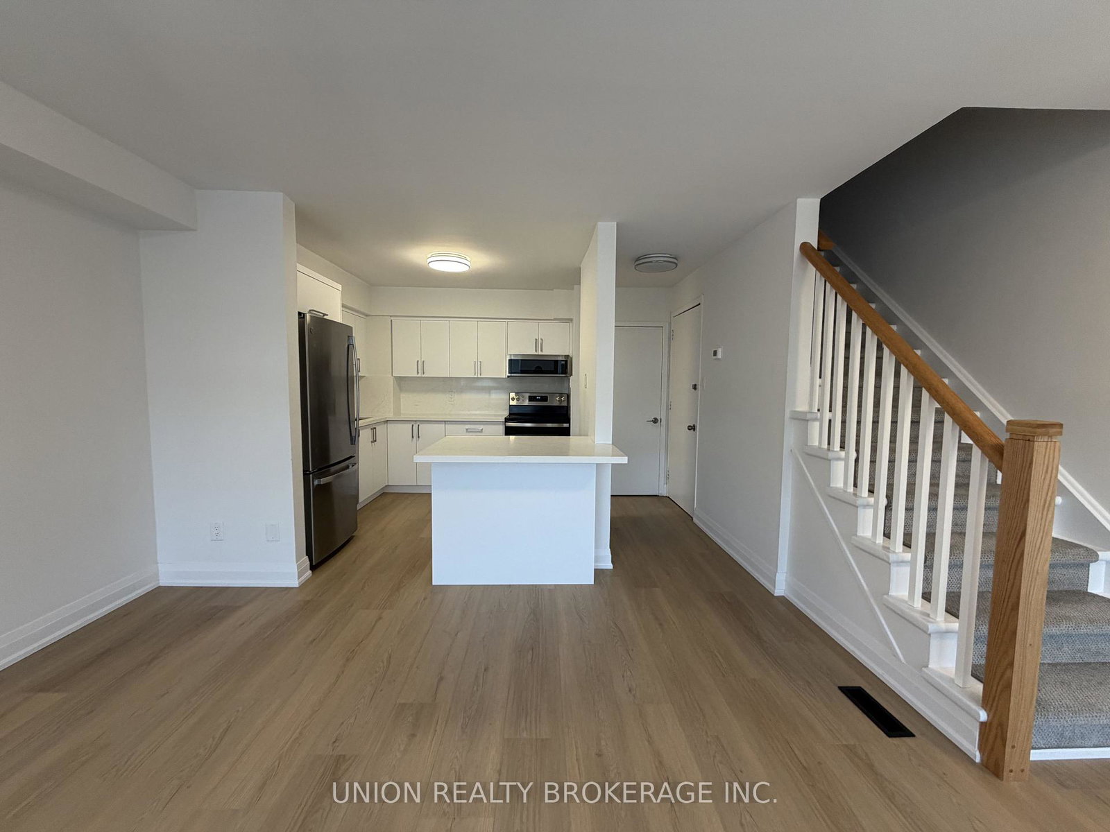 930a-pape-avenue-toronto-east-york-ontario-e13860892
