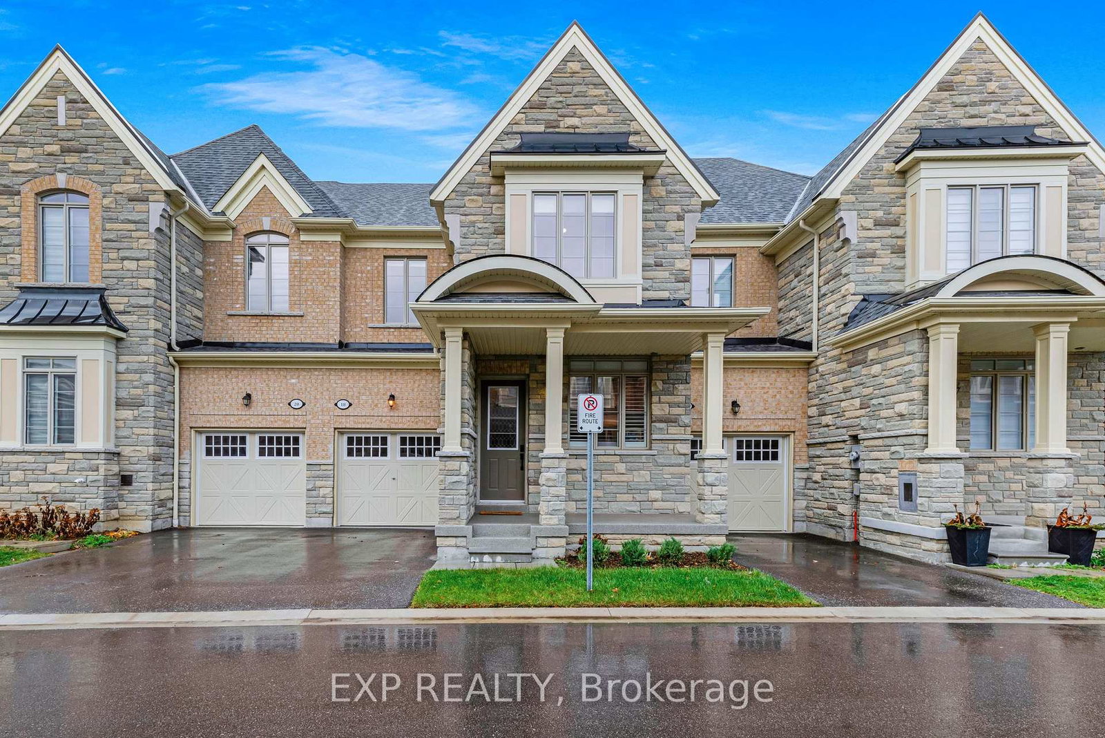 18-hough-lane-ajax-ontario-e13860950