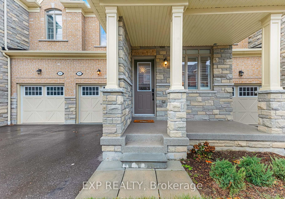 18-hough-lane-ajax-ontario-e13860950
