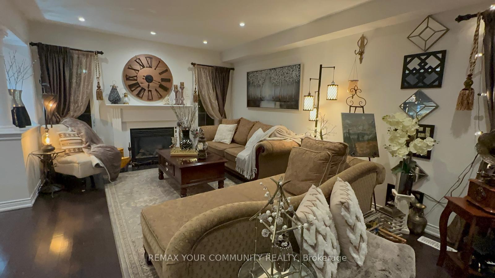 22-swansea-street-whitby-ontario-e13862074
