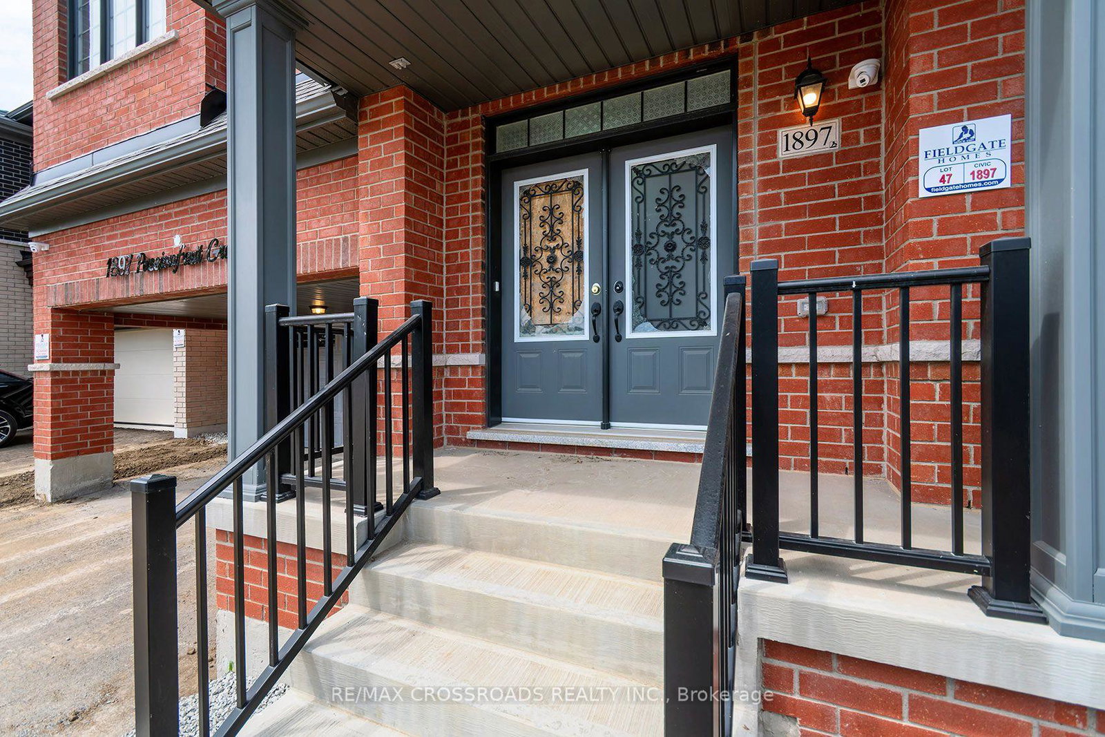 1897-passionfruit-grove-pickering-ontario-e13862604