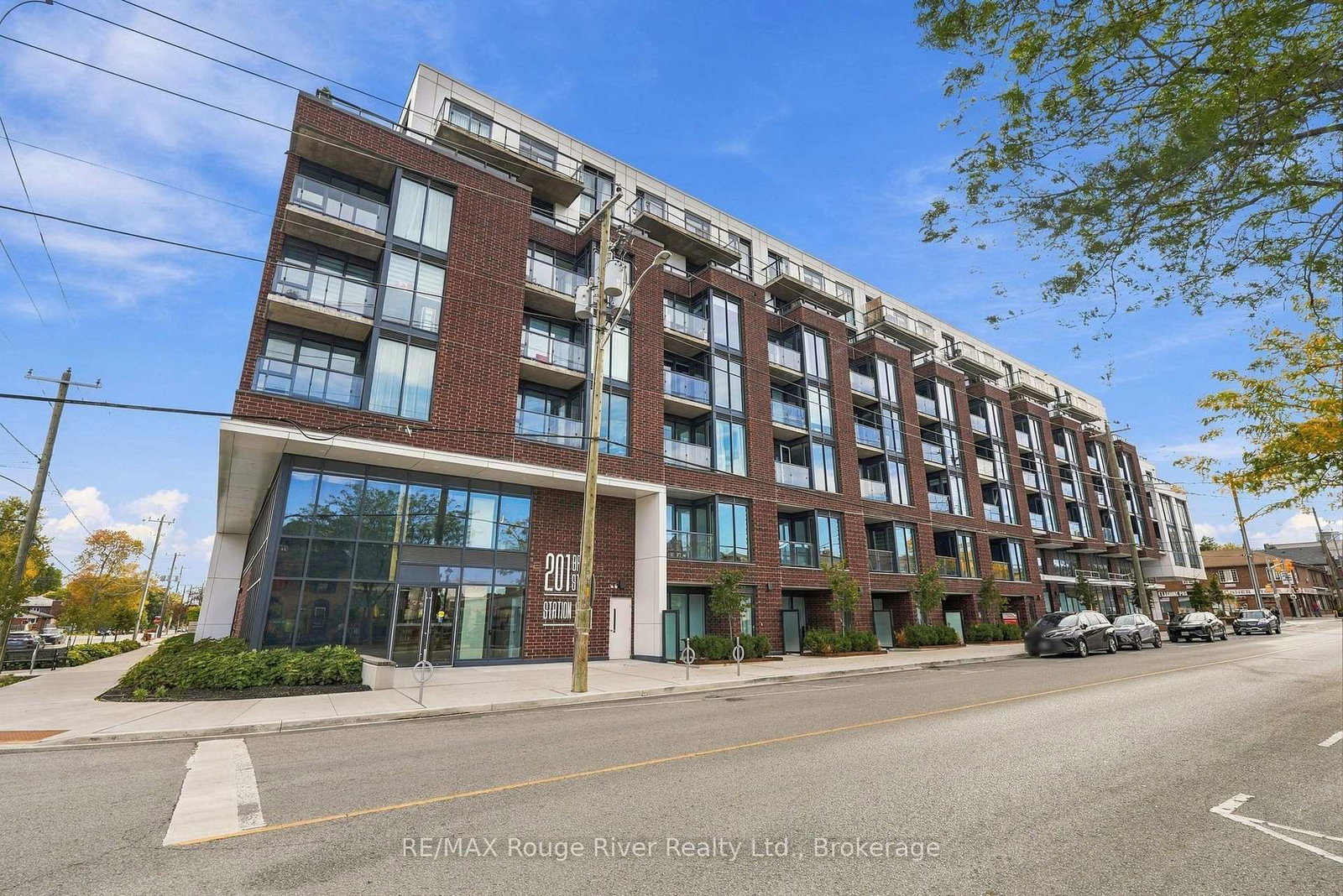 201-brock-street-s-whitby-ontario-e13862700