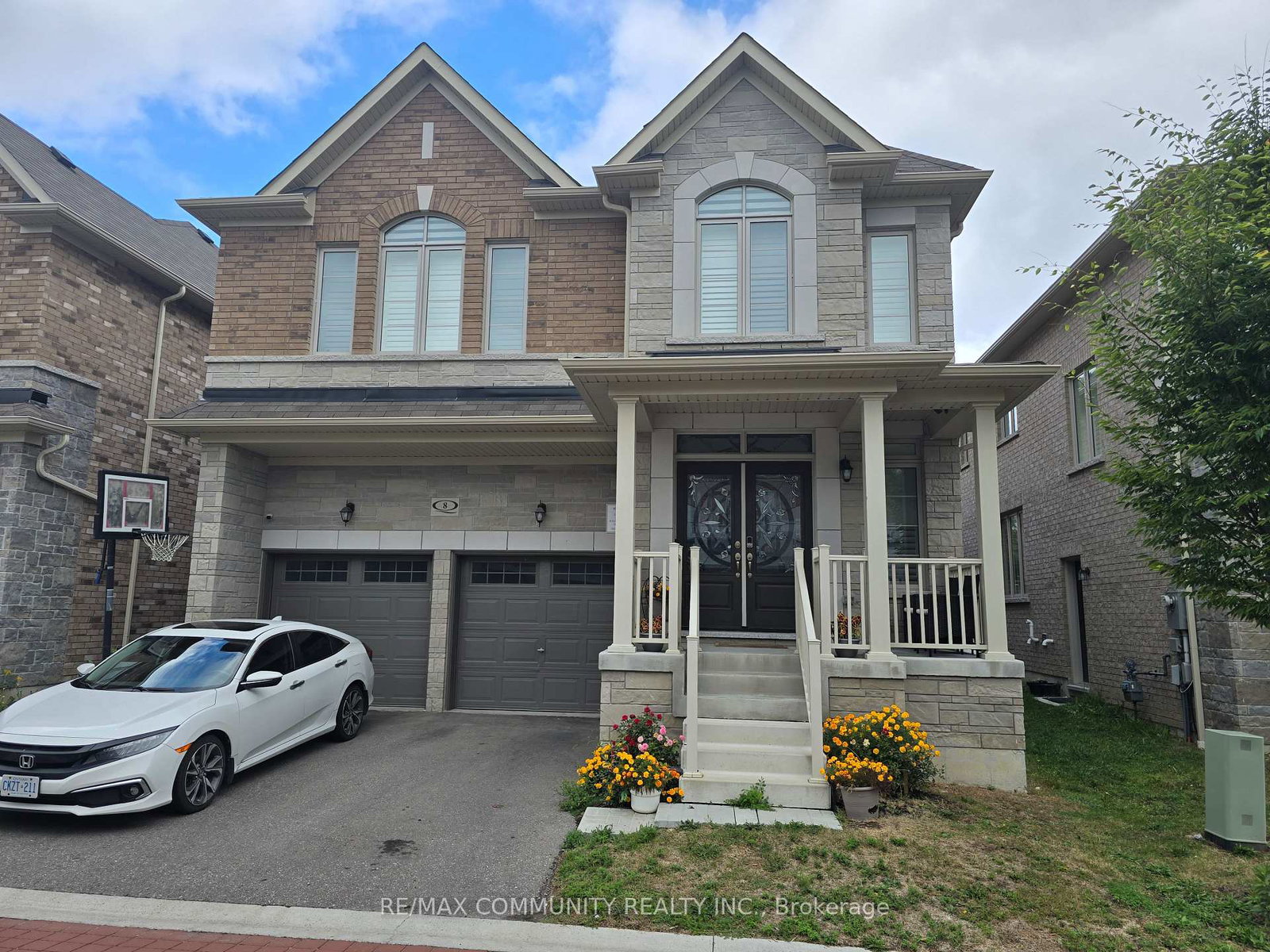 8-hassard-short-lane-ajax-ontario-e13862890