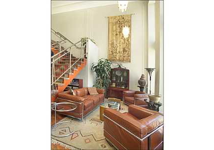 687-queen-street-e-toronto-ontario-e2175960