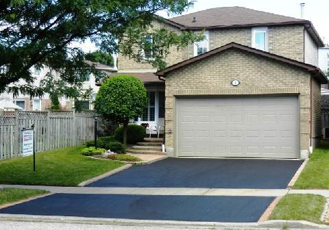1-redmond-drive-ajax-ontario-e2709828