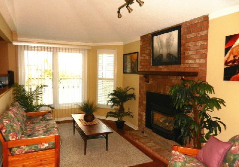 1-redmond-drive-ajax-ontario-e2709828