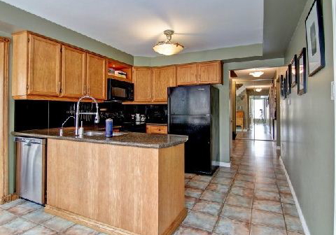220-bassett-boulevard-whitby-ontario-e2856626