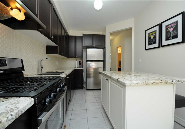73-enroutes-street-toronto-ontario-e3266943
