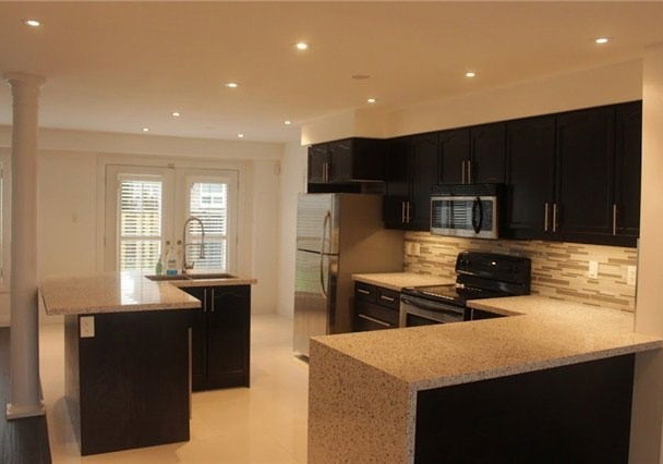 14-styles-crescent-ajax-ontario-e3379953