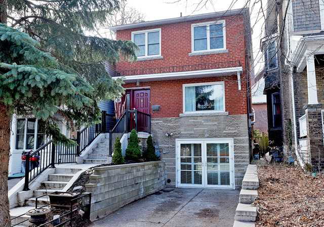 18-bellefair-avenue-toronto-ontario-e3428020