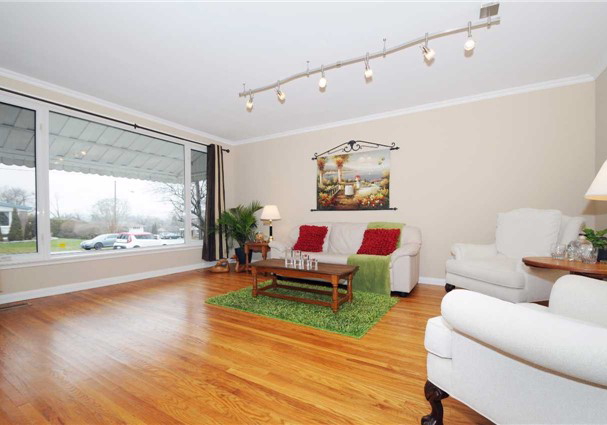 142-hillcrest-drive-whitby-ontario-e3464677
