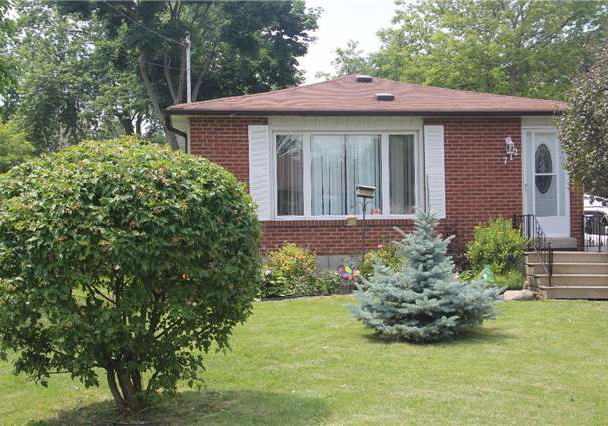 712-victory-drive-pickering-ontario-e3864713