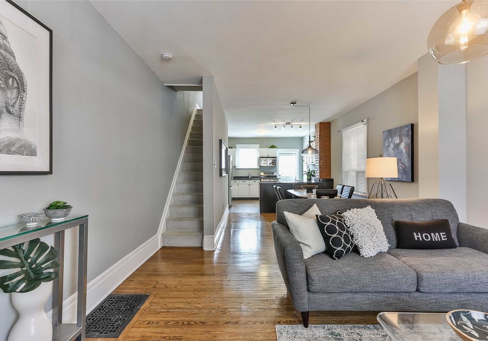 32-pape-avenue-toronto-ontario-e4386916