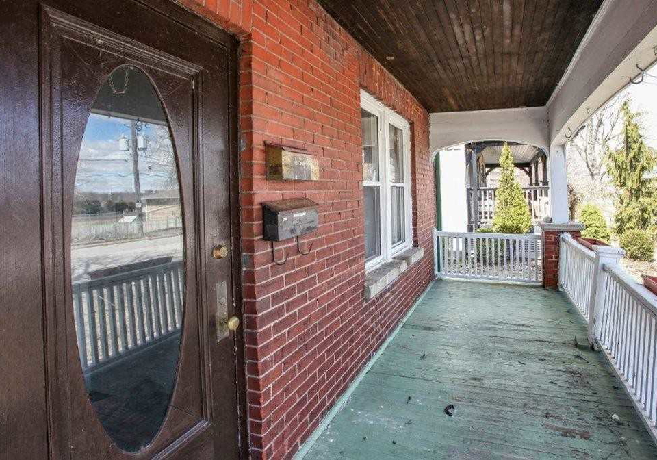 1608-dufferin-street-whitby-ontario-e4502279