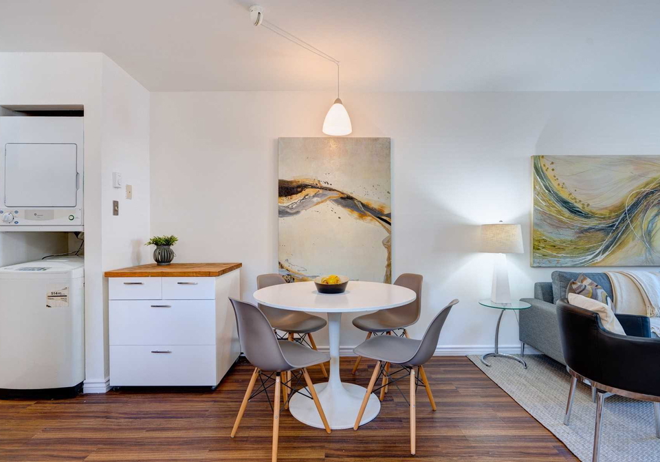 15-ivy-avenue-toronto-ontario-e4595712