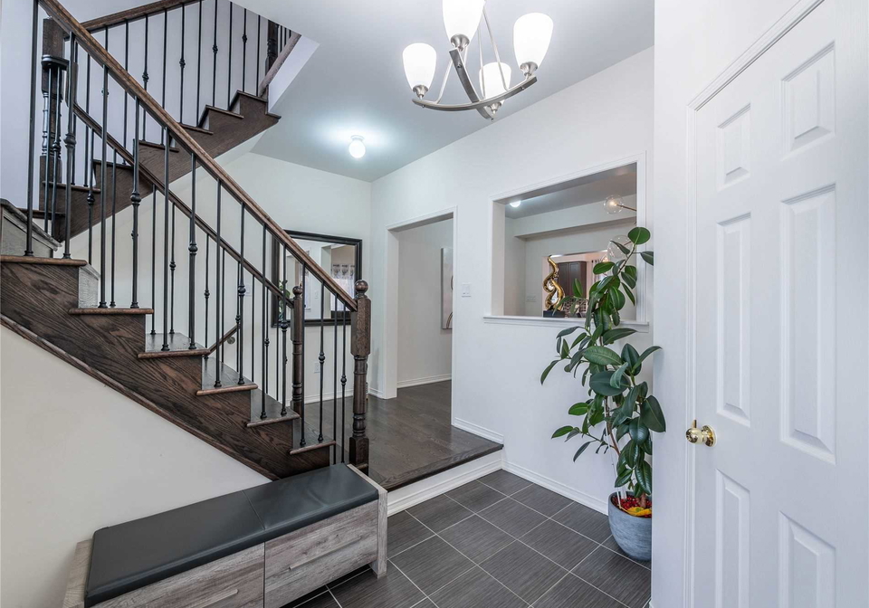 13-skelton-crescent-ajax-ontario-e4693777