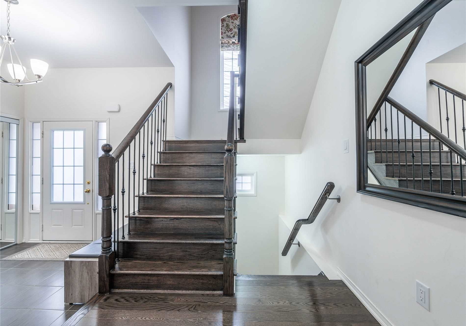 13-skelton-crescent-ajax-ontario-e4693777