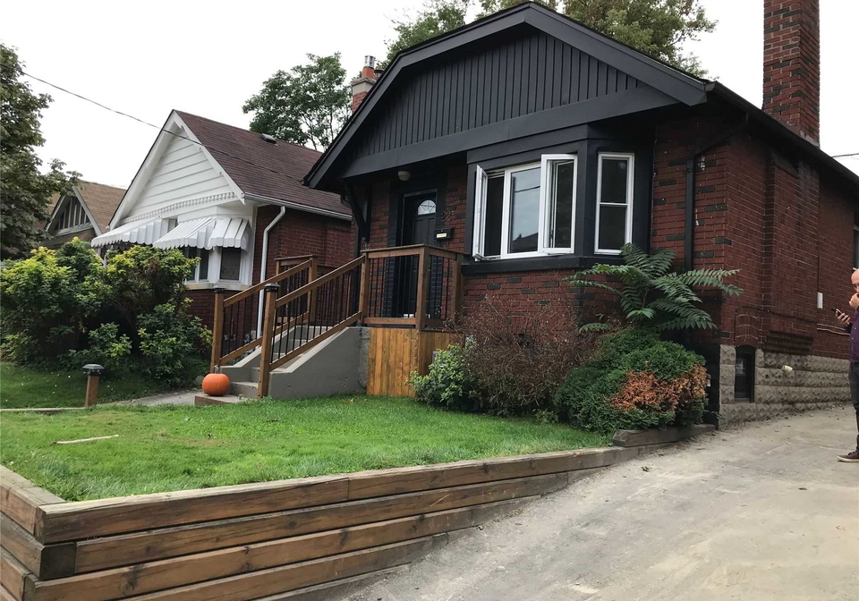22-glenside-avenue-toronto-ontario-e4719478