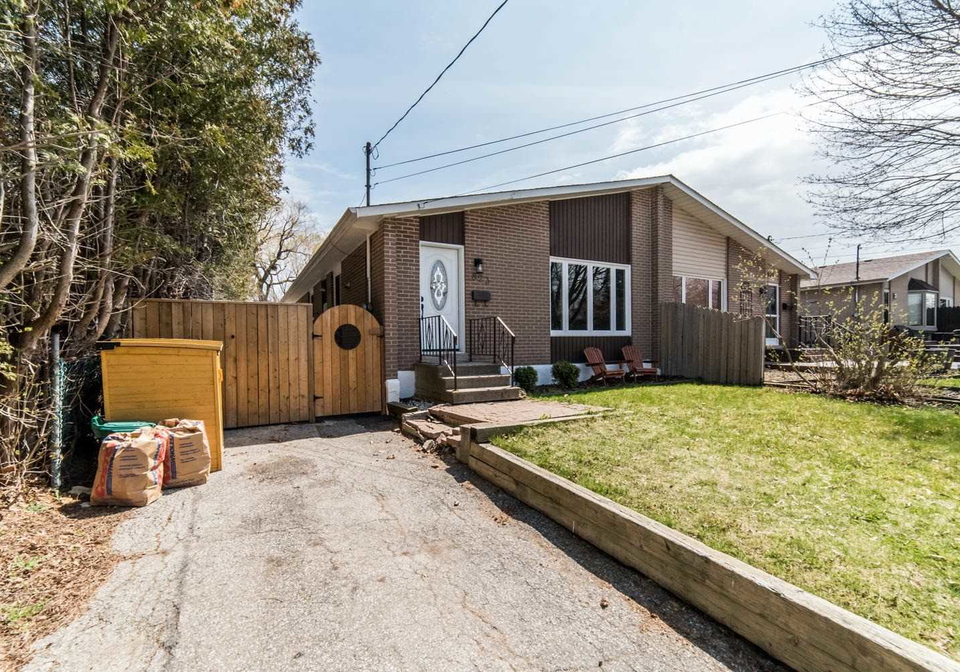 823-sanok-drive-pickering-ontario-e4750481
