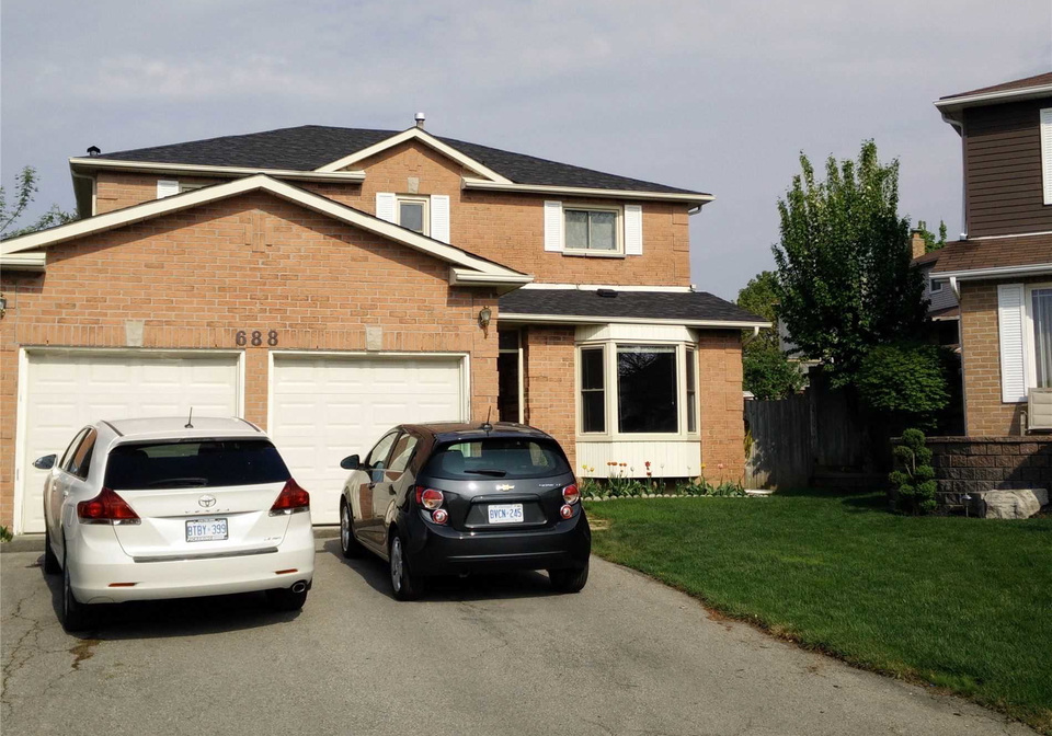 688-pascoe-court-oshawa-ontario-e4821397