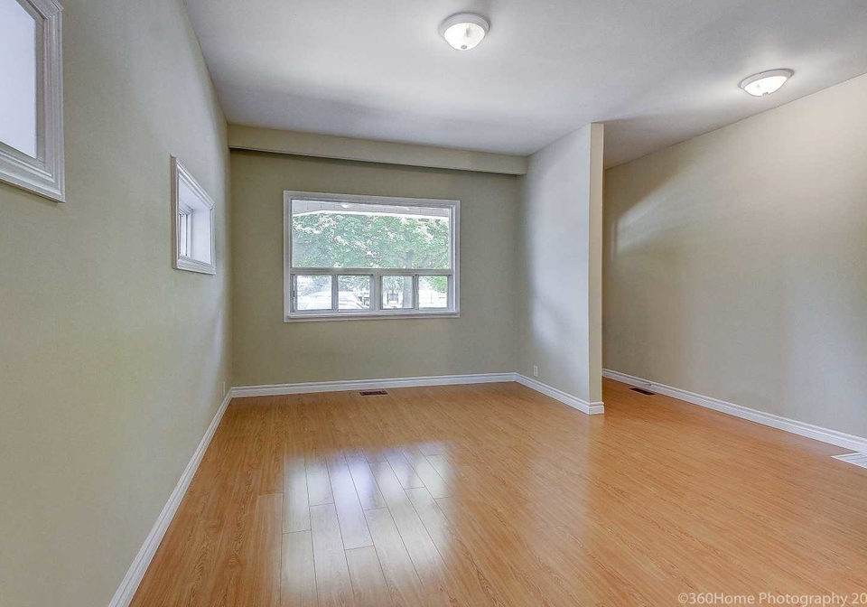 1603-dundas-street-e-toronto-ontario-e4828672