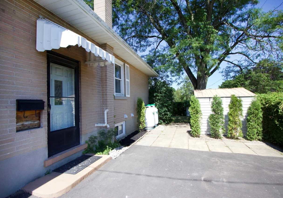 1053-somerville-street-oshawa-ontario-e4844739
