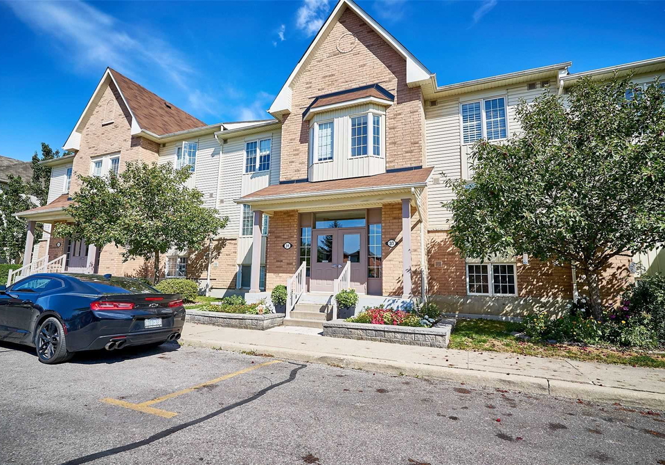 33-petra-way-whitby-ontario-e4928858