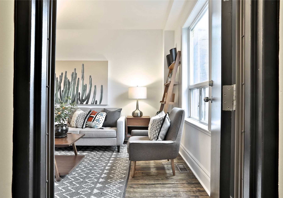 191-booth-avenue-toronto-ontario-e4975434