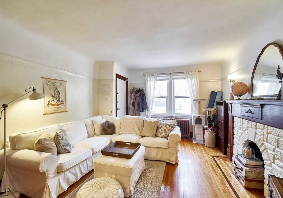 2467-queen-street-e-toronto-ontario-e4977996