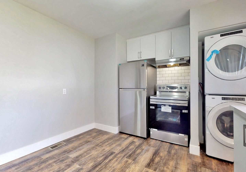 297-geneva-avenue-oshawa-ontario-e5097489
