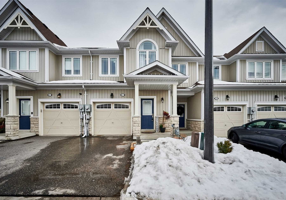37-dykstra-lane-clarington-ontario-e5127965