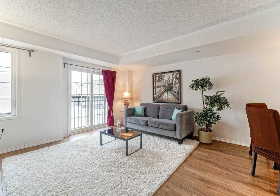 2476-rosedrop-path-oshawa-ontario-e5134392
