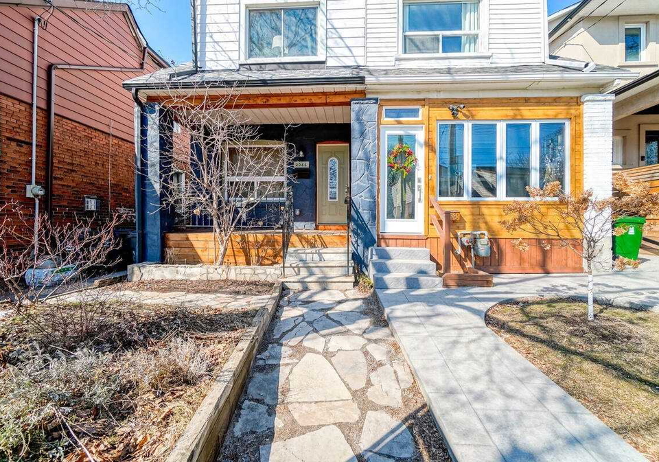 2066-gerrard-street-e-toronto-ontario-e5148007
