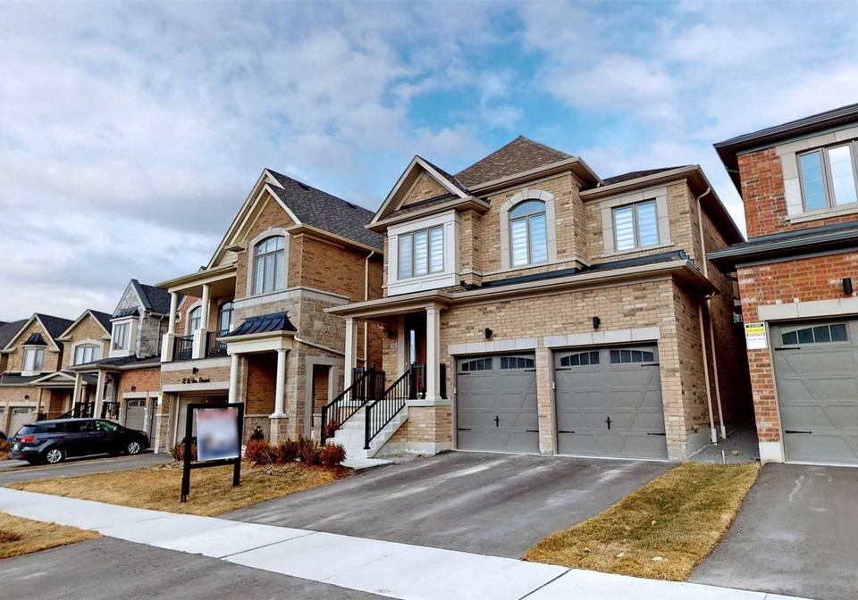 10-st-ives-crescent-whitby-ontario-e5148216
