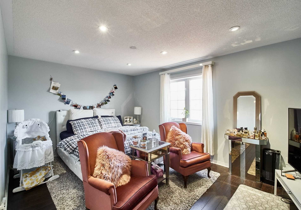 35-angier-crescent-ajax-ontario-e5155295