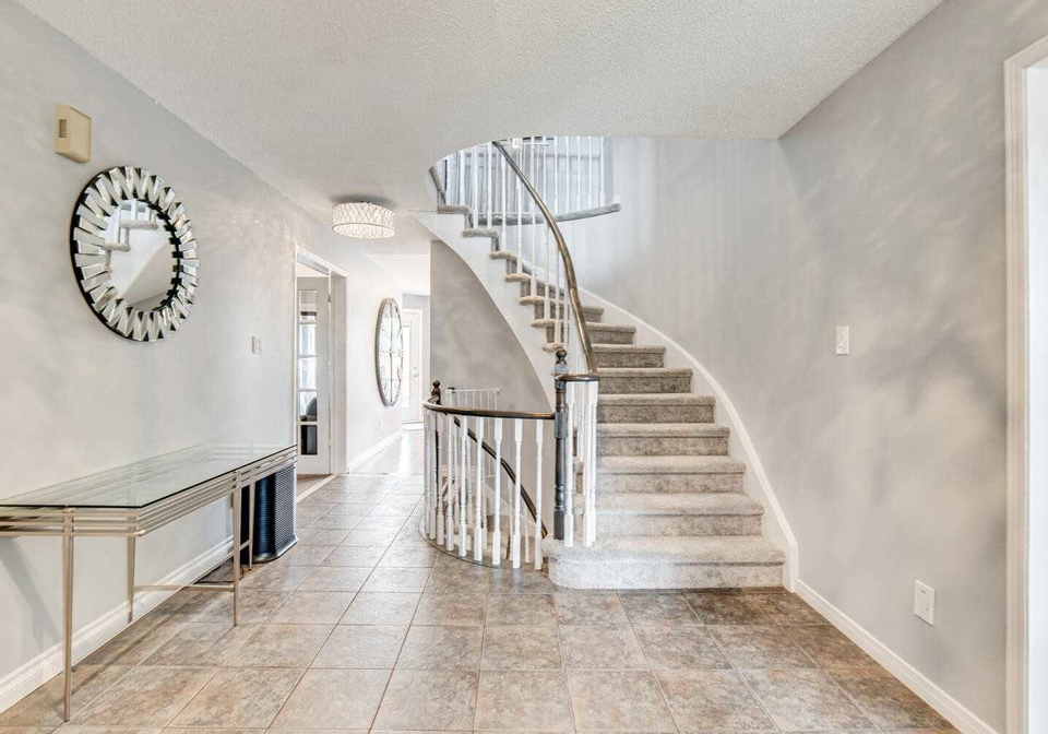 497-sundown-crescent-pickering-ontario-e5242423