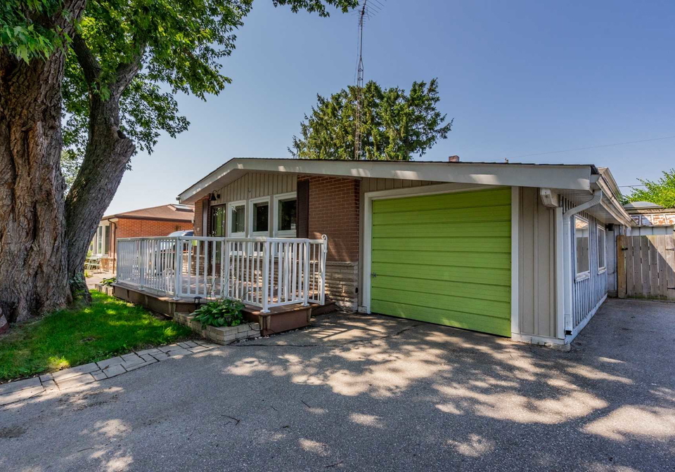 818-krosno-boulevard-pickering-ontario-e5330054