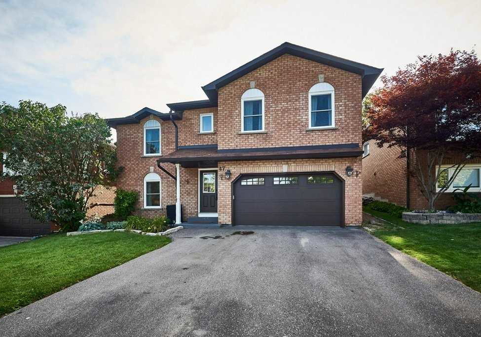 47-limestone-crescent-whitby-ontario-e5350148