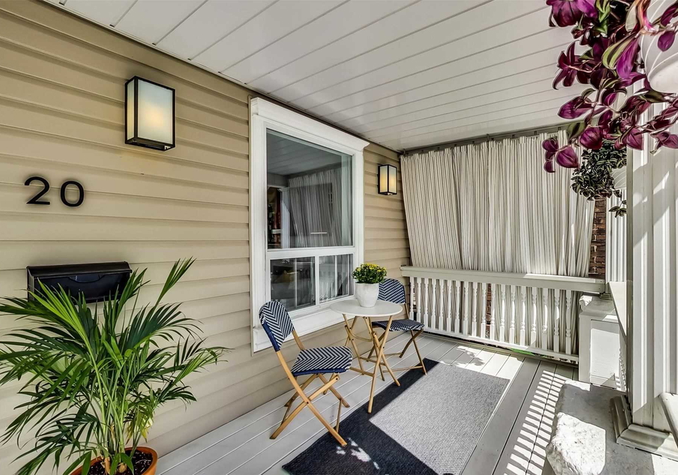 20-corley-avenue-toronto-ontario-e5368569