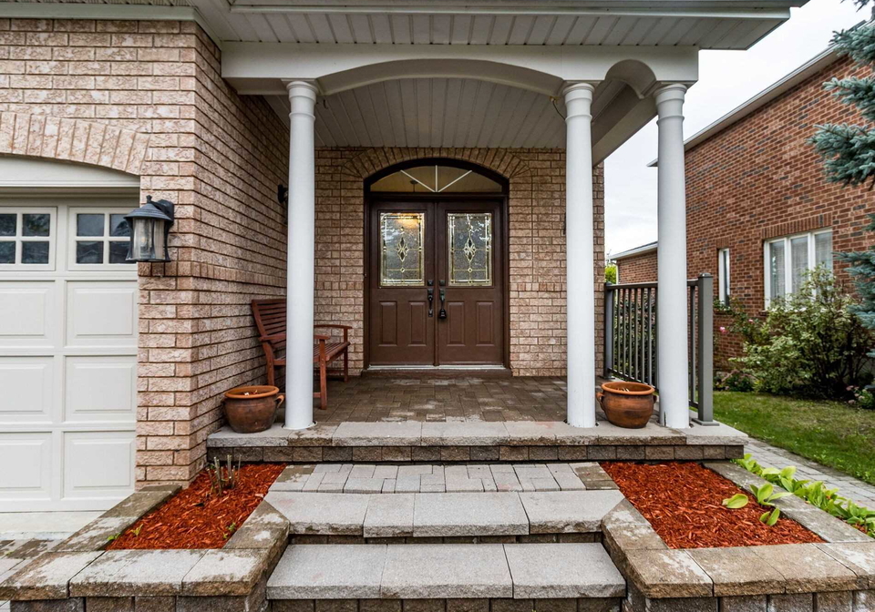 8-woodcock-avenue-ajax-ontario-e5381510